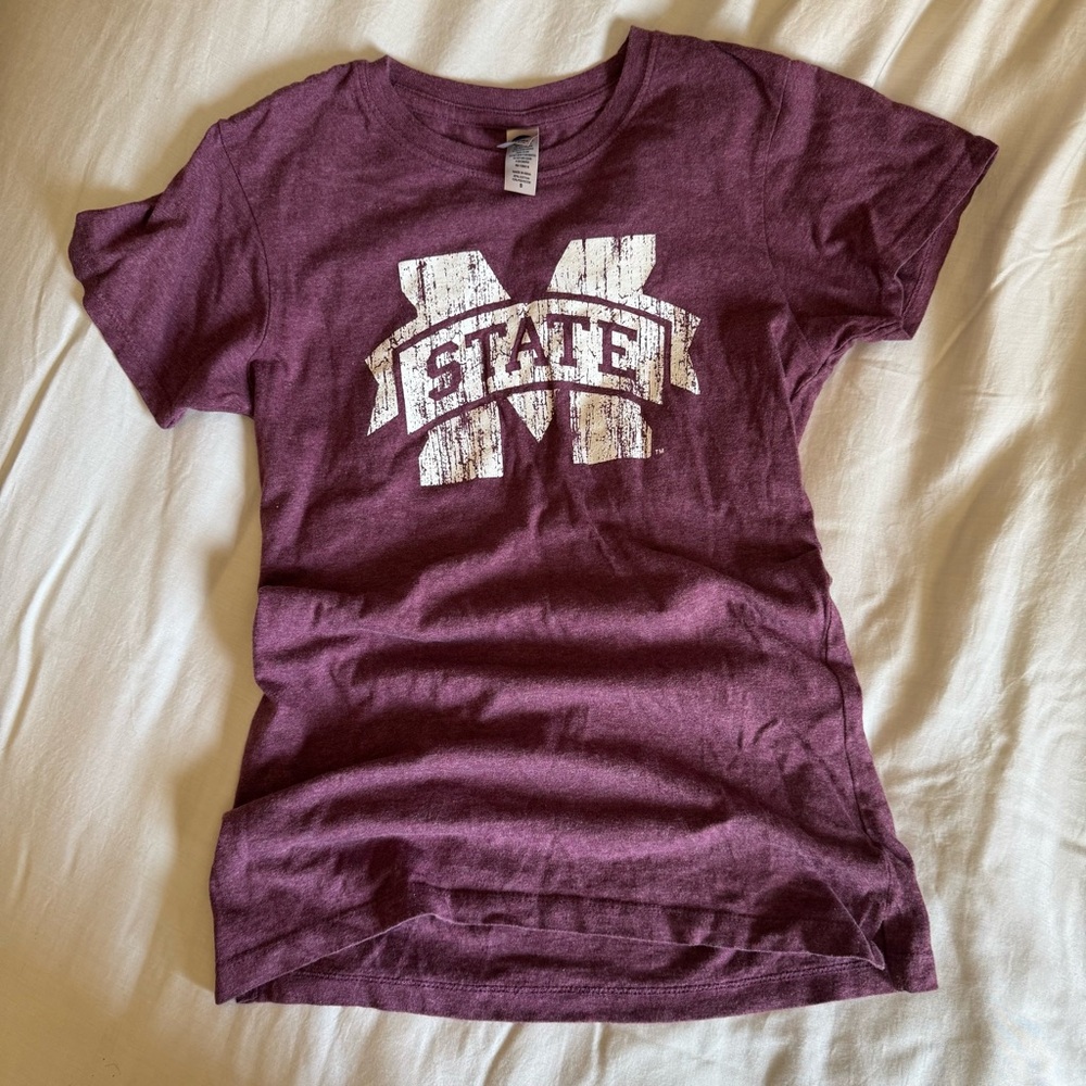 Maroon Mississippi State Women’s Fitted Soft Tee Size Small